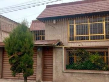 FORMIDABLE CASA EN VENTA CON OFICINAS COL. EVOLUCIÓN, NEZAHUALCOYOTL