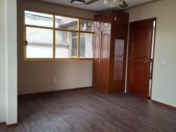 FORMIDABLE CASA EN VENTA CON OFICINAS COL. EVOLUCIÓN, NEZAHUALCOYOTL