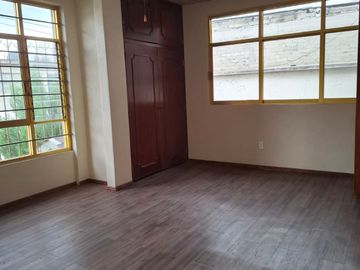 FORMIDABLE CASA EN VENTA CON OFICINAS COL. EVOLUCIÓN, NEZAHUALCOYOTL