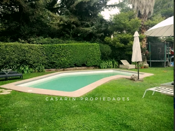 Venta Gran casa en Manquehue Oriente 6 dorm.