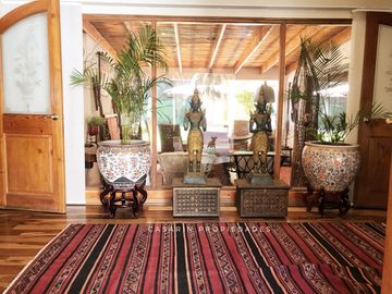 Venta Gran casa en Manquehue Oriente 6 dorm.