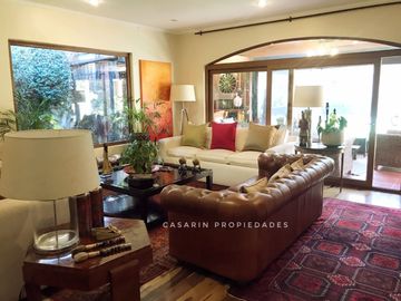 Venta Gran casa en Manquehue Oriente 6 dorm.