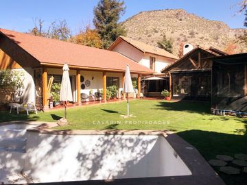 Venta Gran casa en Manquehue Oriente 6 dorm.