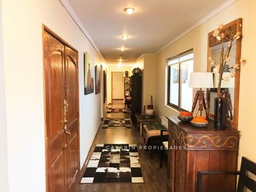 Venta Gran casa en Manquehue Oriente 6 dorm.