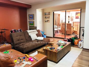 Venta Gran casa en Manquehue Oriente 6 dorm.
