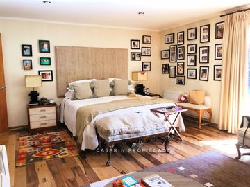 Venta Gran casa en Manquehue Oriente 6 dorm.