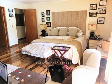 Venta Gran casa en Manquehue Oriente 6 dorm.