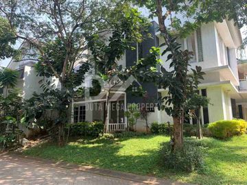Rumah dijual murah di Bintaro Sektor 9 rapi siap huni posisi hook
