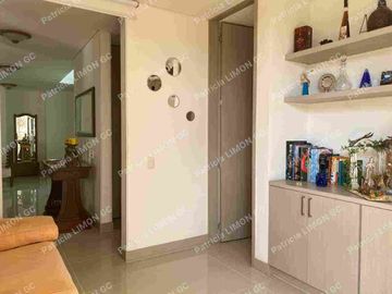 se vende casa de 2 plantas