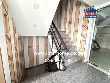 Home office, 8 floors, 62 sq m., Home office, Soi Ratchadaphisek 7, Intersection 9 (Na Thong 3), Ratchadaphisek Road, Rama 9 Road, Bang Sue District,