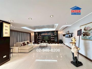 Home office, 8 floors, 62 sq m., Home office, Soi Ratchadaphisek 7, Intersection 9 (Na Thong 3), Ratchadaphisek Road, Rama 9 Road, Bang Sue District,