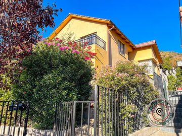 Casa con Piscina en Venta Ciudad de Los Valles