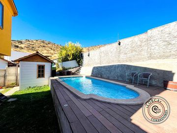 Casa con Piscina en Venta Ciudad de Los Valles