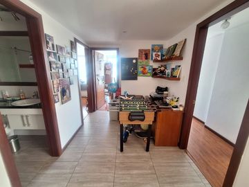Se Vende Departamento, 147mt2., terraza, 3 dormitorios, piscina sector Tumbaco