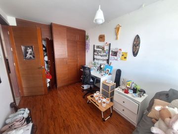 Se Vende Departamento, 147mt2., terraza, 3 dormitorios, piscina sector Tumbaco