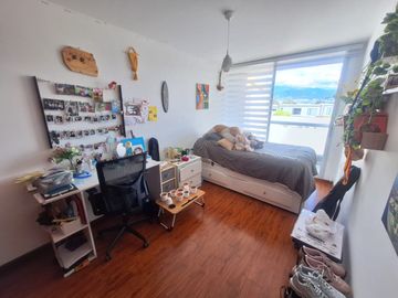 Se Vende Departamento, 147mt2., terraza, 3 dormitorios, piscina sector Tumbaco