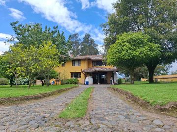 Hermosa quinta en venta en el Valle de Los Chillos