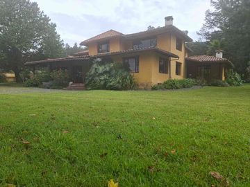 Hermosa quinta en venta en el Valle de Los Chillos