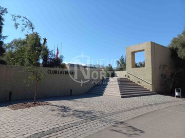 TERRENO CON VISTA HACIA CANCHA DE GOLF