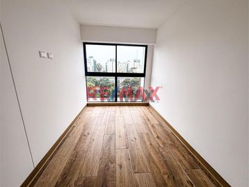 Departamento En Estreno En San Isidro Esquina Vista A Javier Prado