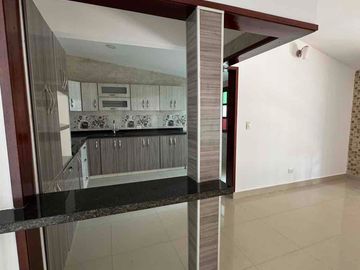 vendo espectacular casa grande en el refugio sur de cali