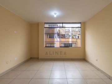 SE VENDE PEQUEÑO EDIFICIO PARA NEGOCIO Y/O VIVIENDA.