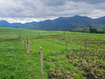Hacienda Ganadera de venta en Aloag