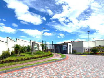 TERRENO EN VENTA URBANIZACION NAVARRA II SANGOLQUI