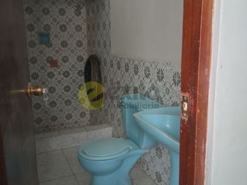 VENDO CASA EN EL CENTRO DE PIURA, CERCA AL HOSPITAL REATEGUI PIURA