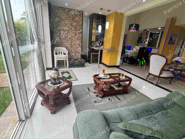 se vende casa de un piso