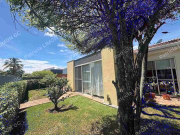 se vende casa de un piso
