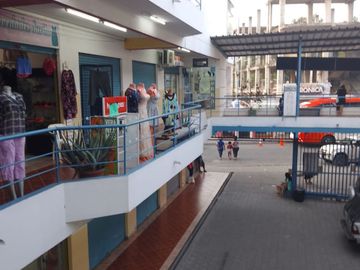 ¡Invierte en el Corazón Comercial de Atacames! 23 Locales y 3 Suites $320.000 negociable