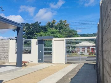Casa en venta en Santa Ana Manabi Ecuador