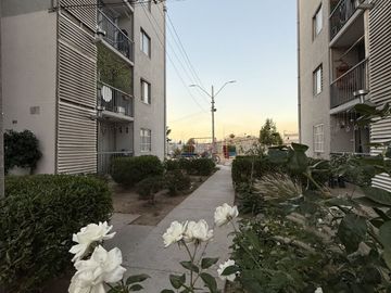 VENDO REBAJADO Departamento 3 dormitorios y estacionamiento, Maipu.
