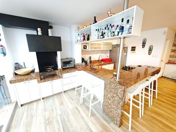 🚨¡SE VENDE MODERNO DEPARTAMENTO DUPLEX EN 1ERA FILA DE 191M2 EN PLAYA CABALLEROS!