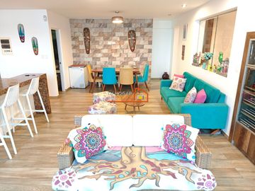 🚨¡SE VENDE MODERNO DEPARTAMENTO DUPLEX EN 1ERA FILA DE 191M2 EN PLAYA CABALLEROS!