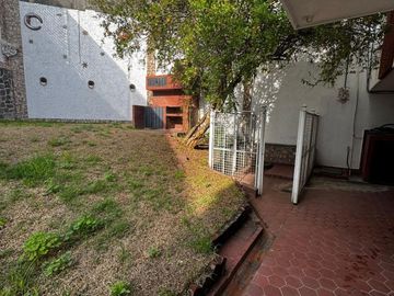 CASA en VENTA Colonia LA PAZ, a una calle de Av. Teziutlán Norte, cerca del Hospital La Paz.  $12,495,000