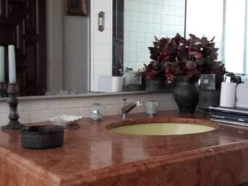CASA en VENTA Colonia LA PAZ, a una calle de Av. Teziutlán Norte, cerca del Hospital La Paz.  $12,495,000