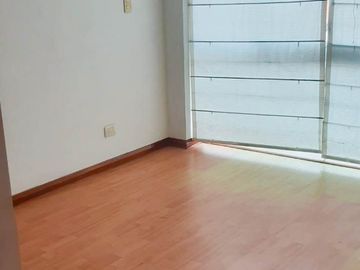 Venta De Hermoso Departamento En Edificio - Santiago De Surco