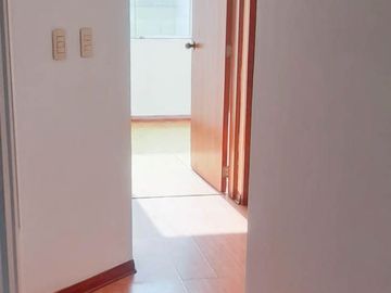 Venta De Hermoso Departamento En Edificio - Santiago De Surco