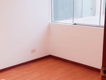 Venta De Hermoso Departamento En Edificio - Santiago De Surco
