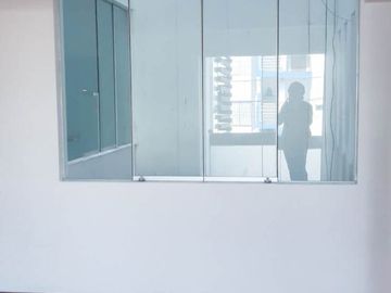 Venta De Hermoso Departamento En Edificio - Santiago De Surco
