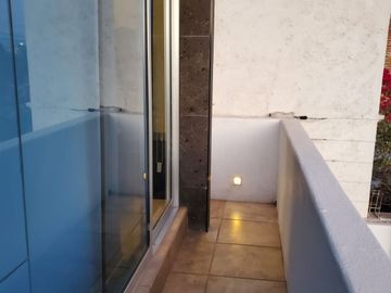 VENTA DE EXCELENTE CASA AMUEBLADA UBICADA A 5 MIN. DE LA ZONA INDUSTRIAL!!!
