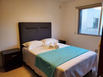 VENTA DE EXCELENTE CASA AMUEBLADA UBICADA A 5 MIN. DE LA ZONA INDUSTRIAL!!!