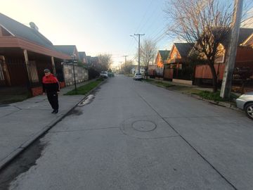 SE VENDE CASA ESQUINA VILLA PORTAL CANADÁ LOS ÁNGELES