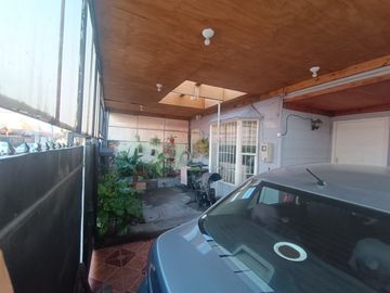 SE VENDE CASA ESQUINA VILLA PORTAL CANADÁ LOS ÁNGELES