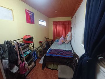 SE VENDE CASA ESQUINA VILLA PORTAL CANADÁ LOS ÁNGELES