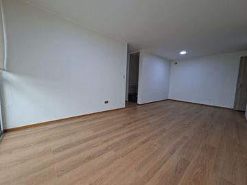 Departamento En Venta En Condominio Con Piscina De 3Habitaciones – Comas