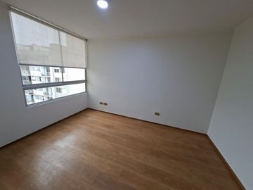 Departamento En Venta En Condominio Con Piscina De 3Habitaciones – Comas