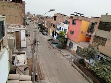 CASA DE 3 PISOS  IDEAL PARA ALQUILAR